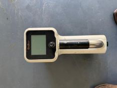 Falcon F2 DigiTrak Receiver Locator (S/N 30221340) w/Aurora 8