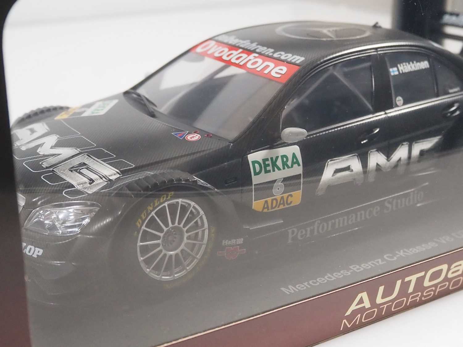 An AUTOART 1:18 scale Mercedes Benz C Class DTM race car, 2007, #6 'AMG; Hakkinen - VG/E in G/VG - Image 7 of 9