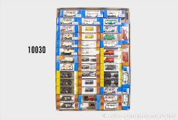 Roco H0 Modellfahrzeuge, dabei Militärfahrzeuge, Einsatzfahrzeuge usw., Z 0, ...