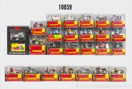 Schuco Piccolo Krafträder, Motorräder, teils mit Beiwagen und Vespas, Metall, 1:90, Z ...