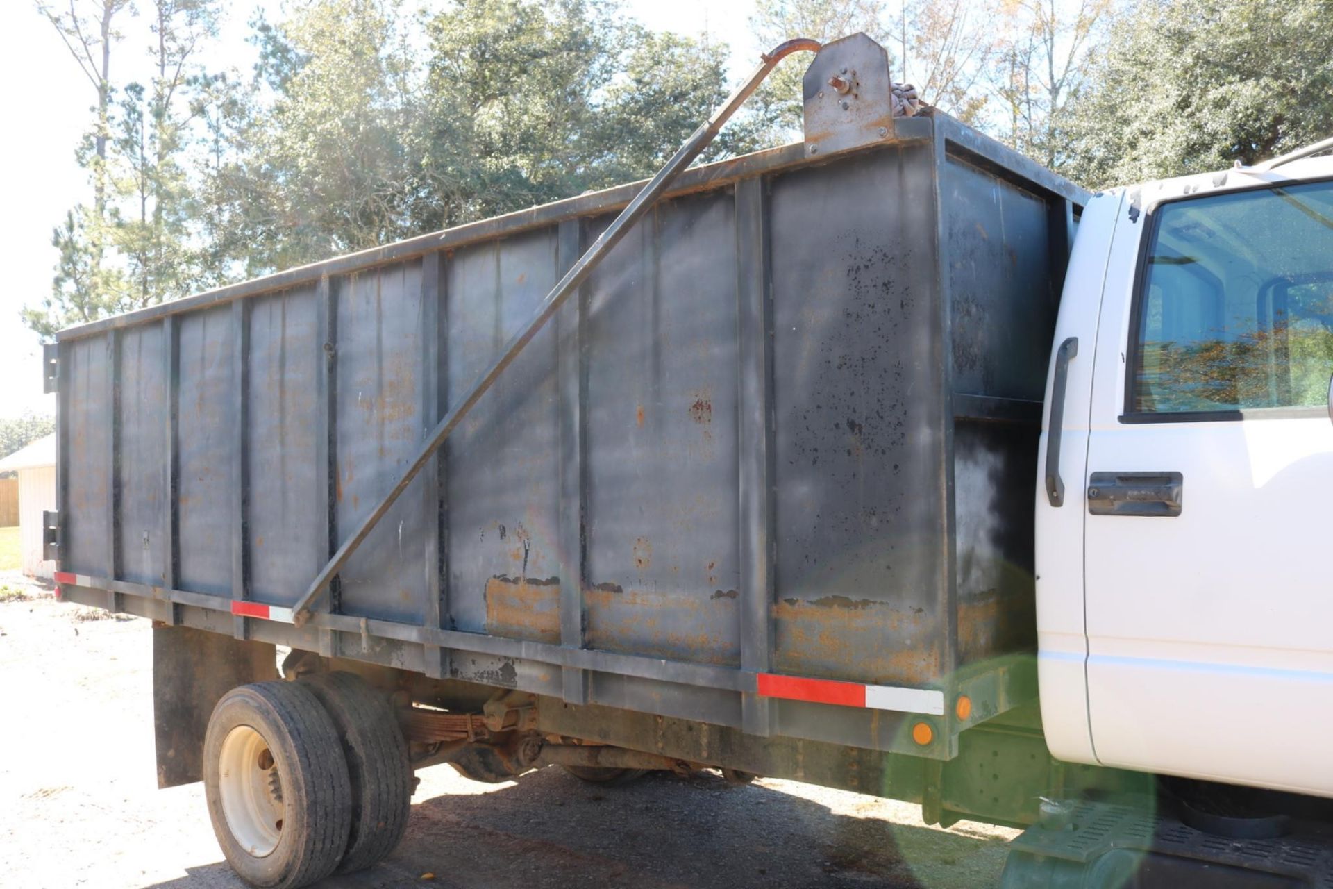 2002 Chevrolet Dump Truck C6500 - Image 31 of 35