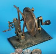 Antike Gläserschneidmaschine, unrestauriert