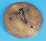Garten-Sonnenuhr, Thomas Lowe, Coventry, gravierte Messingscheibe