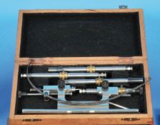 Zapfenrollierstuhl „Jdubo“ im Holzkasten