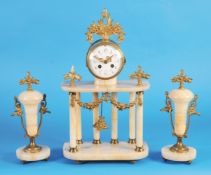 Französisches Kaminuhrset mit zwei Beistellern, beiges Marmorgehäuse mit 6 Säulen