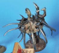 Zangenständer mit diversen Zangen