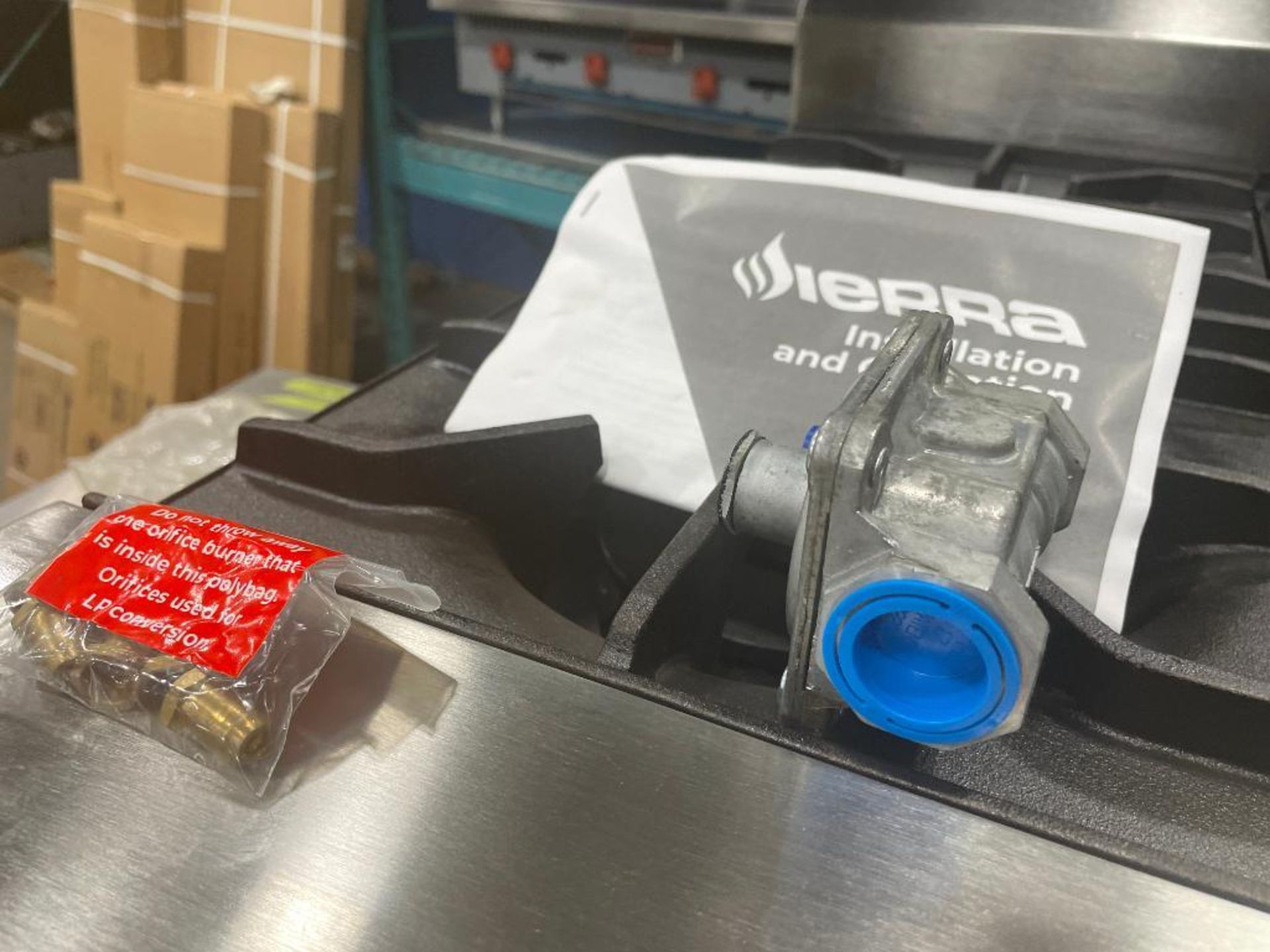 NEW SIERRA HP636 6-BURNER GAS COUNTERTOP HOT PLATE - Image 16 of 17