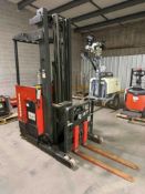 Raymond EASI R30TT 36V Electric Reach Truck