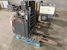 2017 BT SPE160L 24V Electric Power Jack *No Battery*