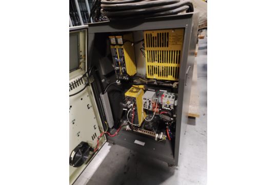 Fanuc M900iB 700 Robot with power cabinet & Panel, Serial No E-69484, Year 2014 Voltage: 480VAC - Image 7 of 12