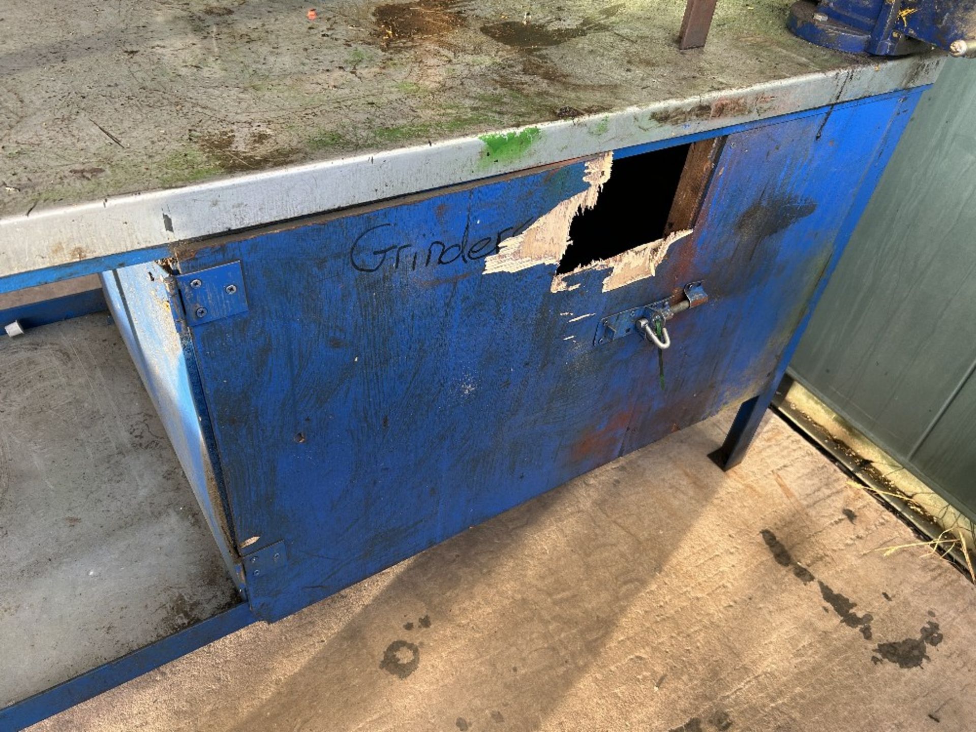 Draper Locker Steel Topped Bench With Timper Locker & Draper 150 ViceApproximate ...