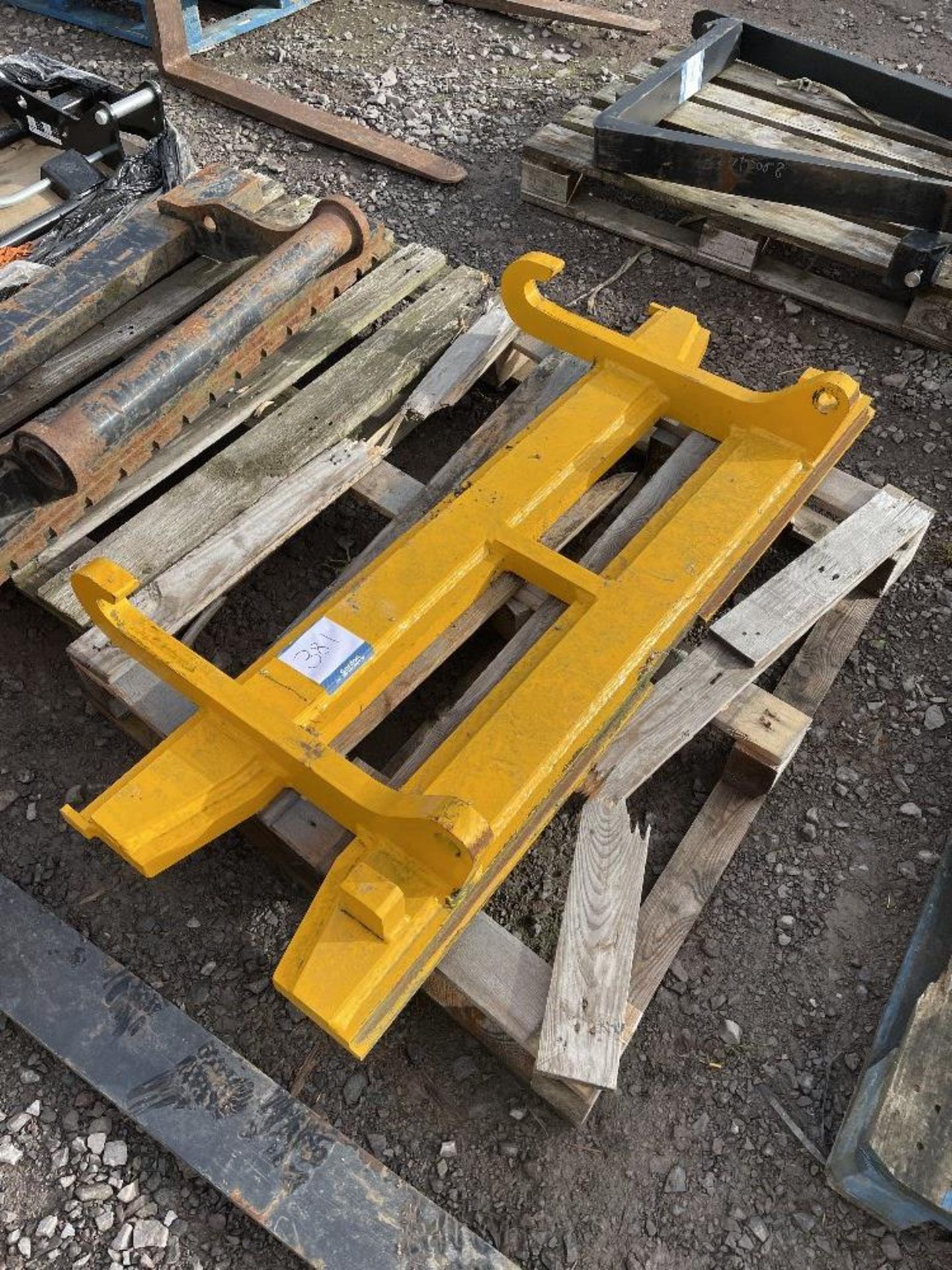JCB Q-fit pallet tine frame