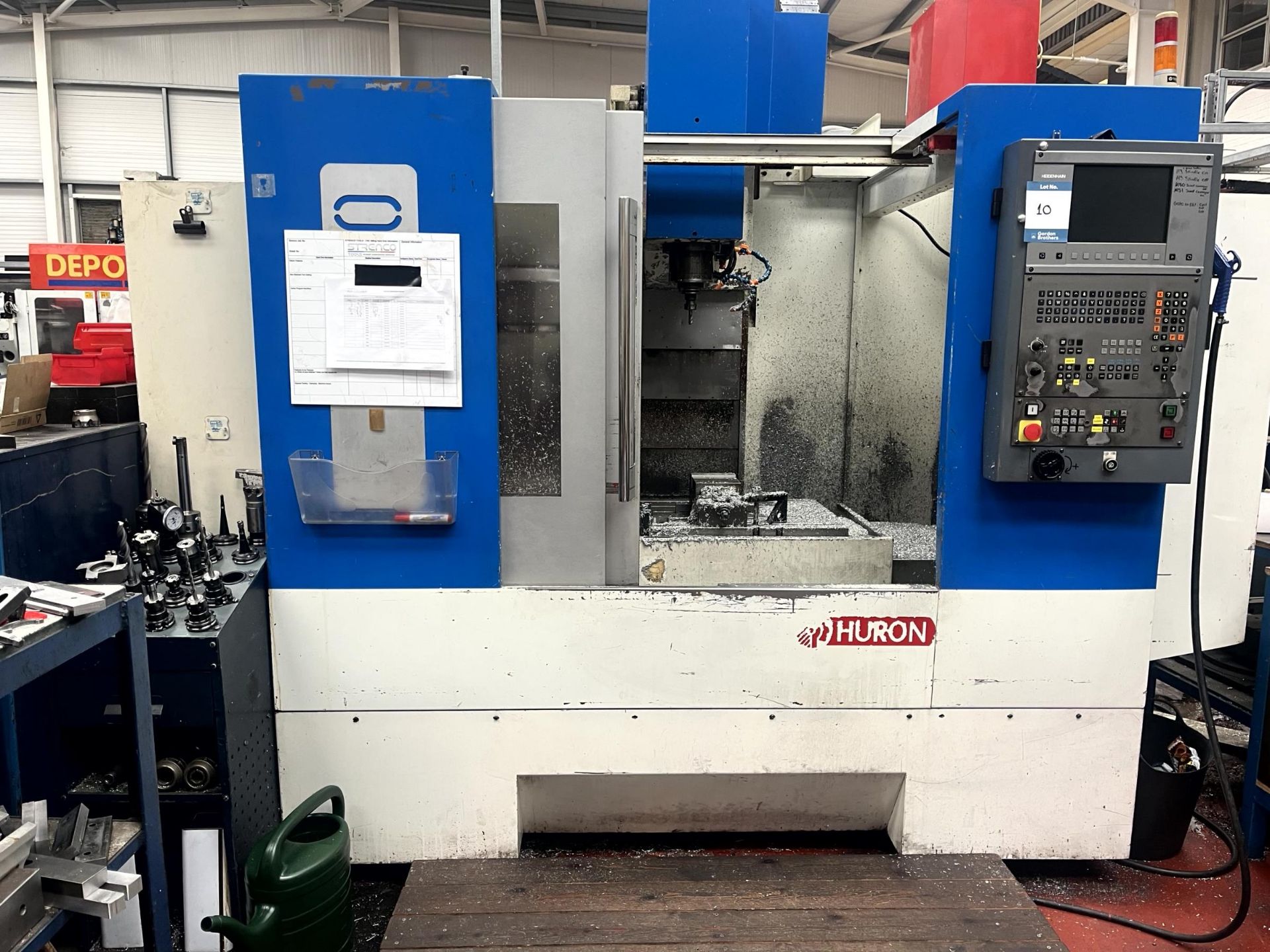 Huron CX10 vertical milling machine, Serial No. 00A410 (2000) with external swarf conveyor, metal - Image 2 of 20