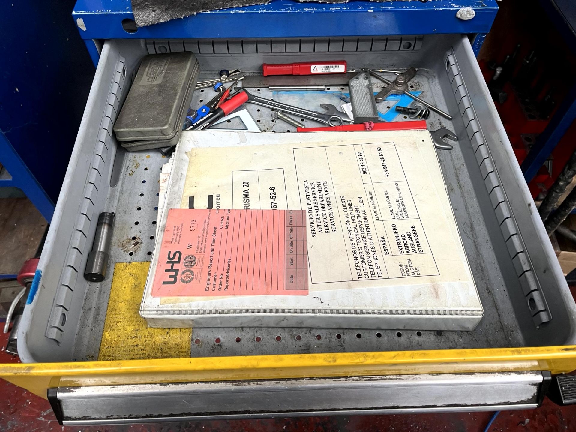 Nicolas Correa Prisma 20 4-axis bed type milling machine with bed-mounted outfeed swarf conveyor, - Image 25 of 34