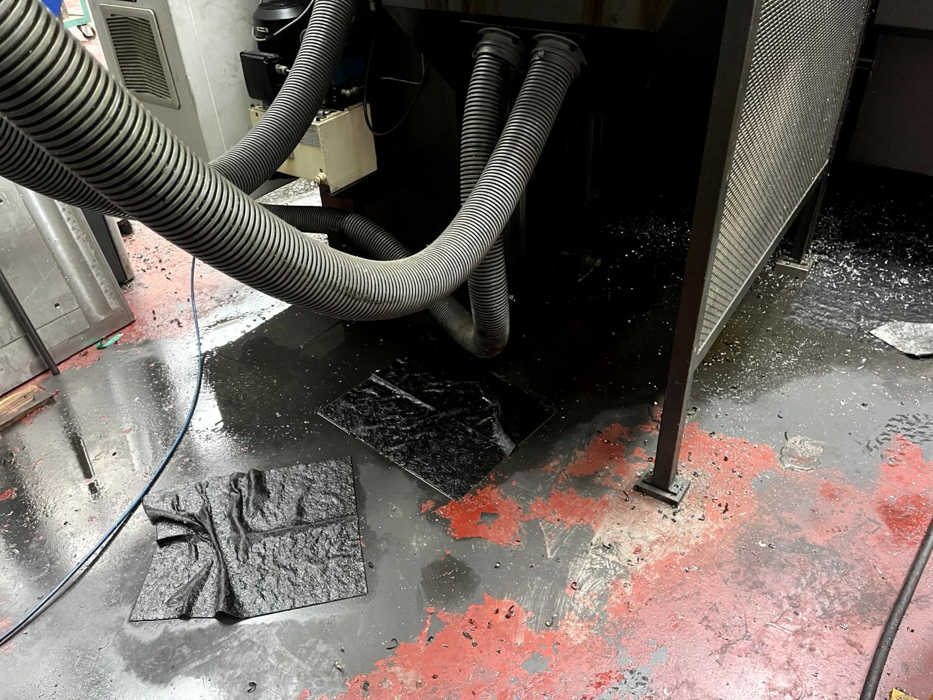 Nicolas Correa Prisma 20 4-axis bed type milling machine with bed-mounted outfeed swarf conveyor, - Image 12 of 34