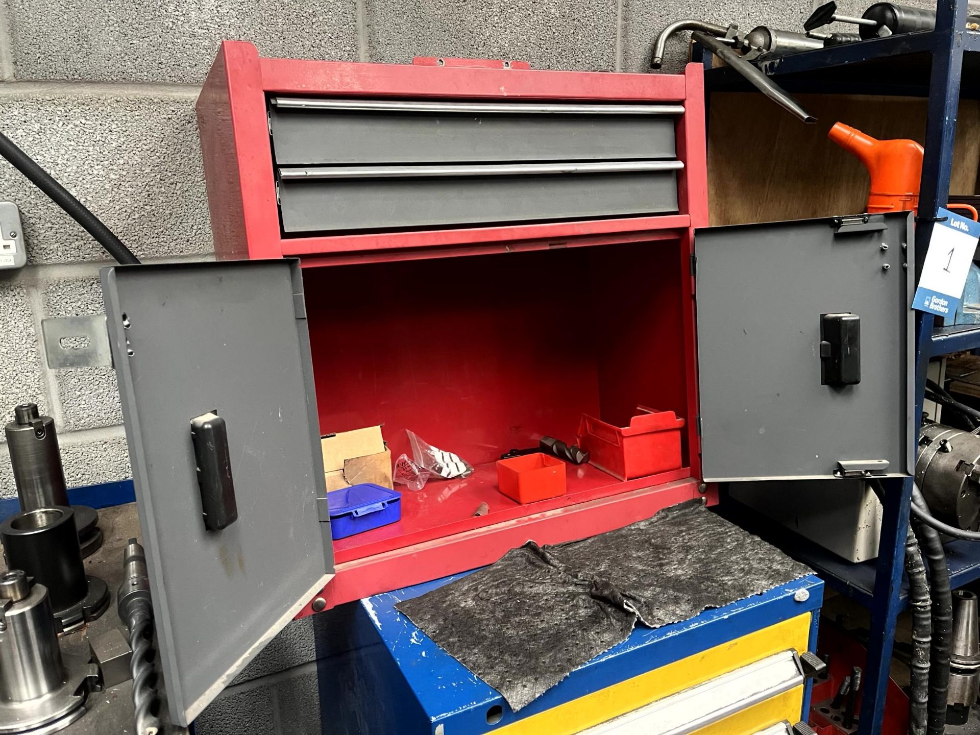 Nicolas Correa Prisma 20 4-axis bed type milling machine with bed-mounted outfeed swarf conveyor, - Image 23 of 34