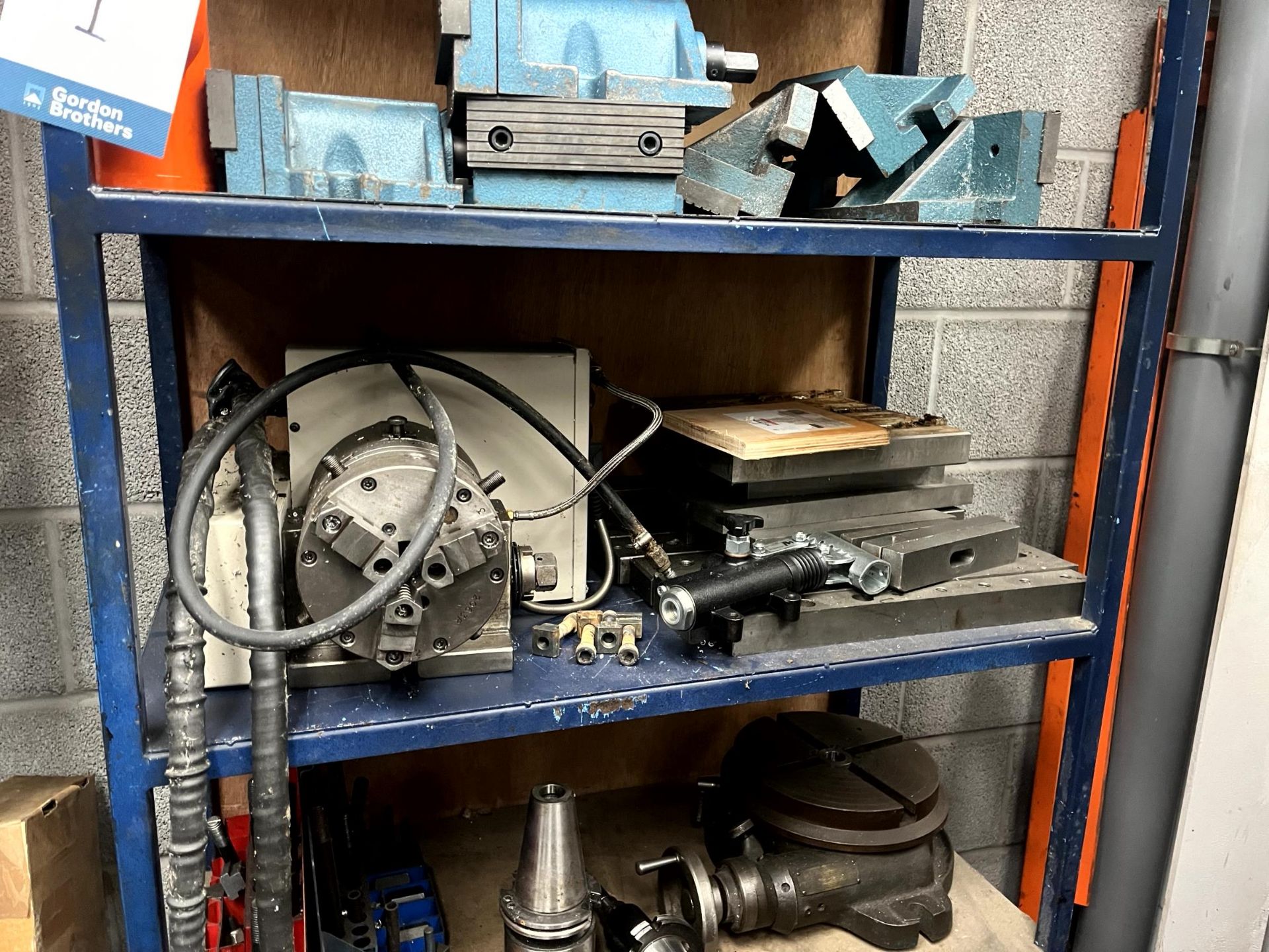 Nicolas Correa Prisma 20 4-axis bed type milling machine with bed-mounted outfeed swarf conveyor, - Image 32 of 34