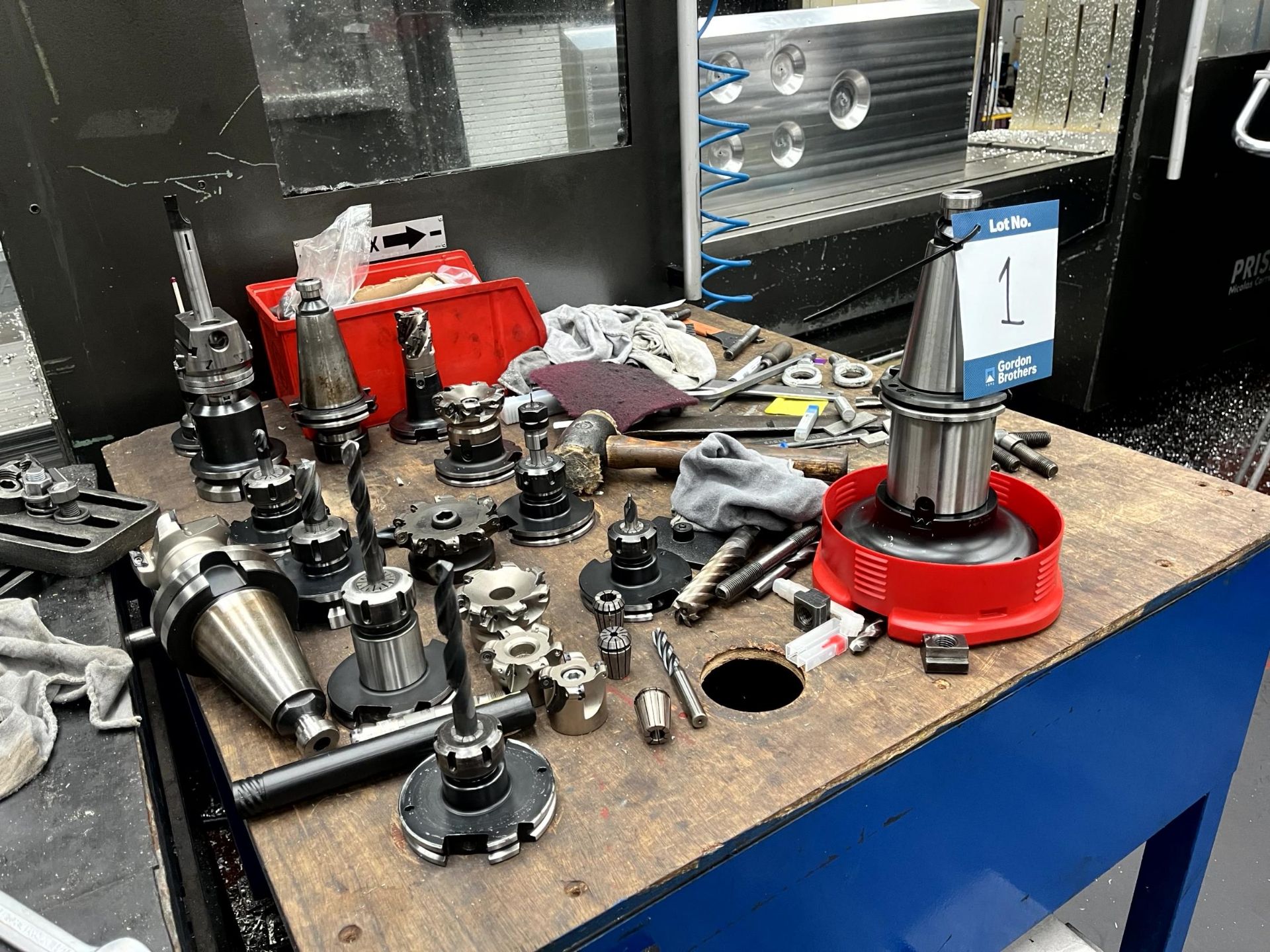 Nicolas Correa Prisma 20 4-axis bed type milling machine with bed-mounted outfeed swarf conveyor, - Image 14 of 34