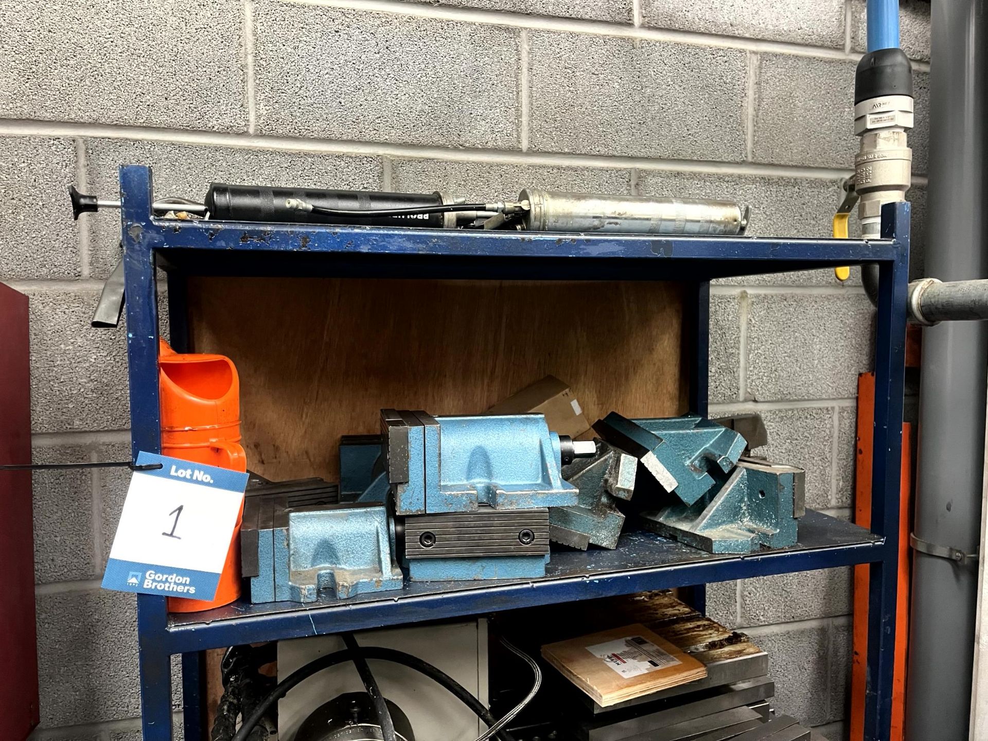 Nicolas Correa Prisma 20 4-axis bed type milling machine with bed-mounted outfeed swarf conveyor, - Image 31 of 34