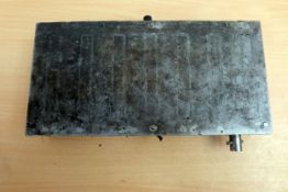 Magnetic Chuck. L: 10". W: 5".