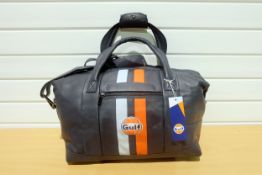 Grand Prix Orignals Gulf Leather Travel Bag. Size Medium Navy blue