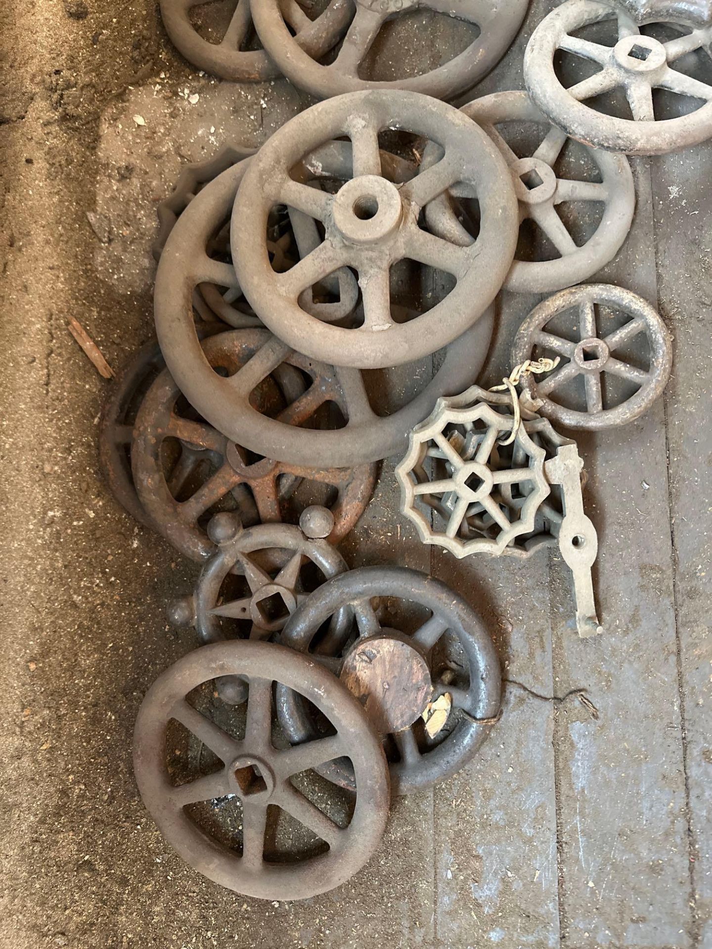 [TITLE] Antique Metal Valve Shut Off Wheels[BRAND] American Foundry ...
