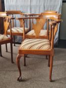 4 Eckstühle, Mahagoni