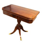 Alter Side-Table bzw. Spieltisch im Biedermeierstil