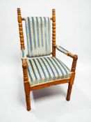 Stuhl in Art eines Bobbin-Stuhls aus England