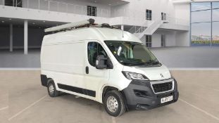 Peugeot Boxer Professional 2.2 BlueHDI L2 H2 2019 '69 Reg' - A/C