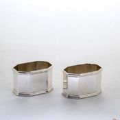 Paar Serviettenringe