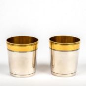 Ein Paar Prunkbecher