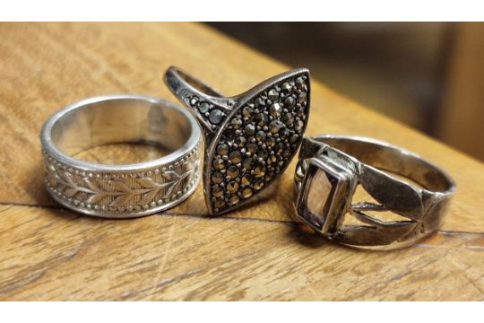 Silver Vintage 3x Dress Rings + Celtic examples - 11.1g - Image 1 of 2