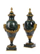 Paar Cassolette Vasen