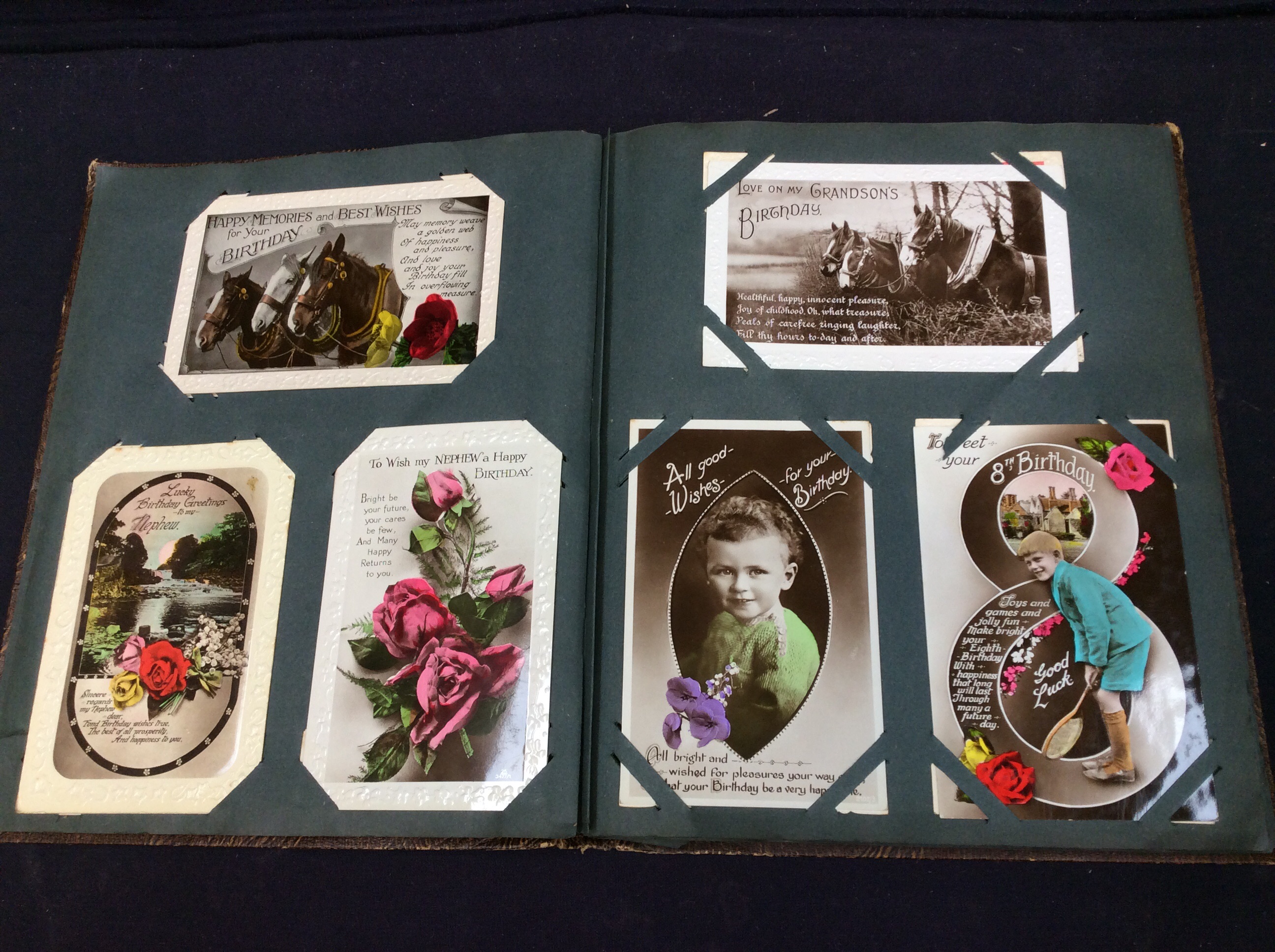 A large collection of early to mid 20th Century postcards to include ...