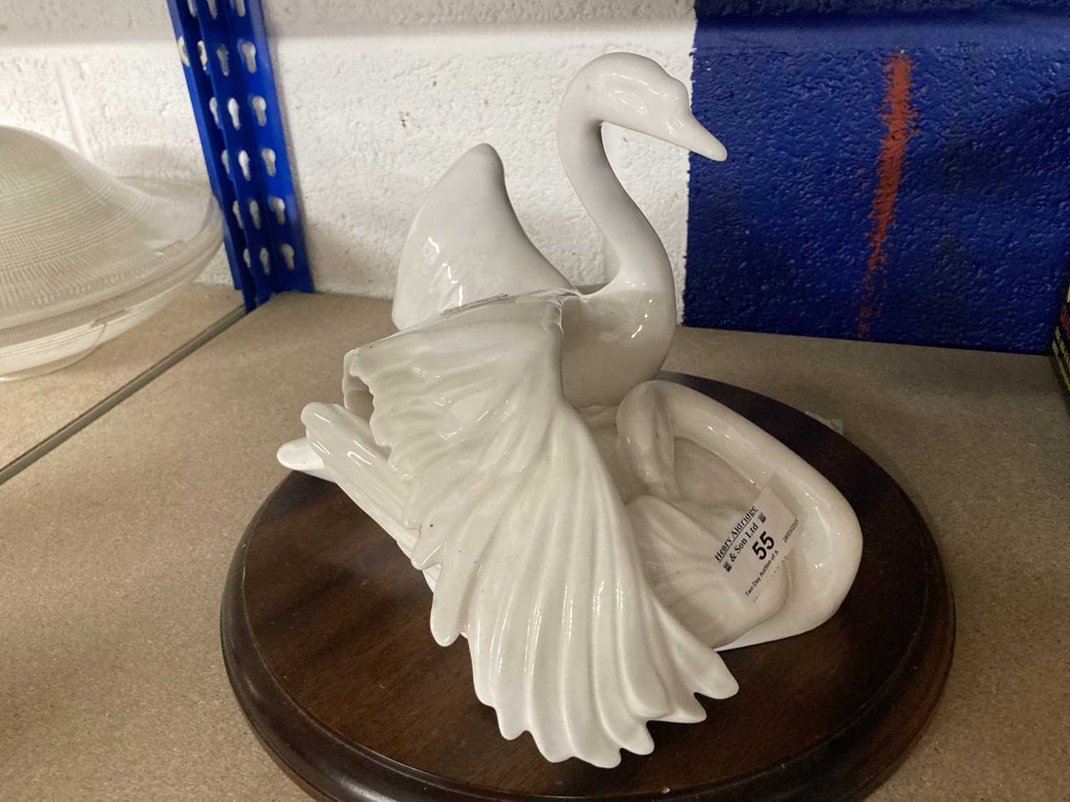 Ceramics: - Image 4 of 6