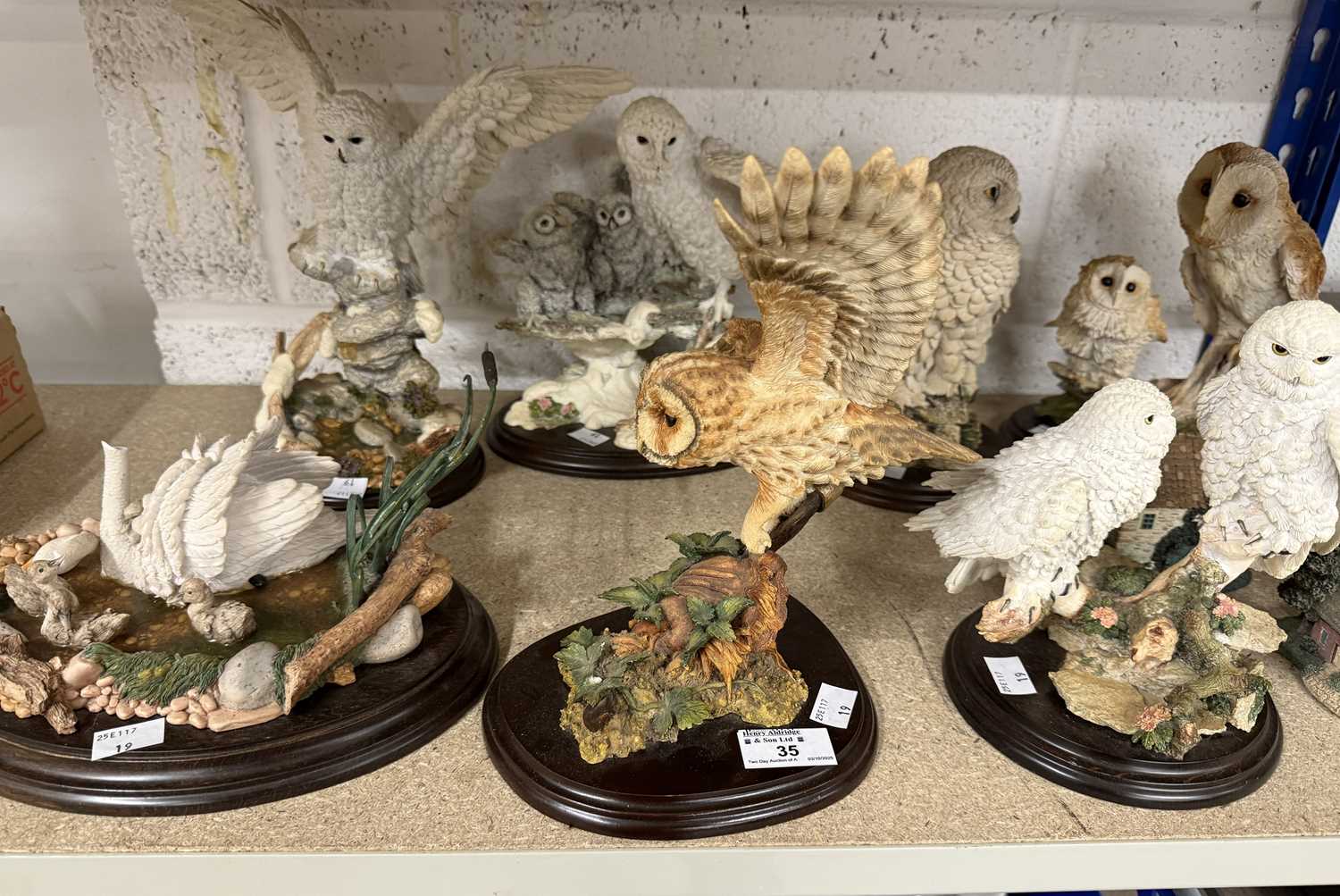 Ceramics: - Image 2 of 2