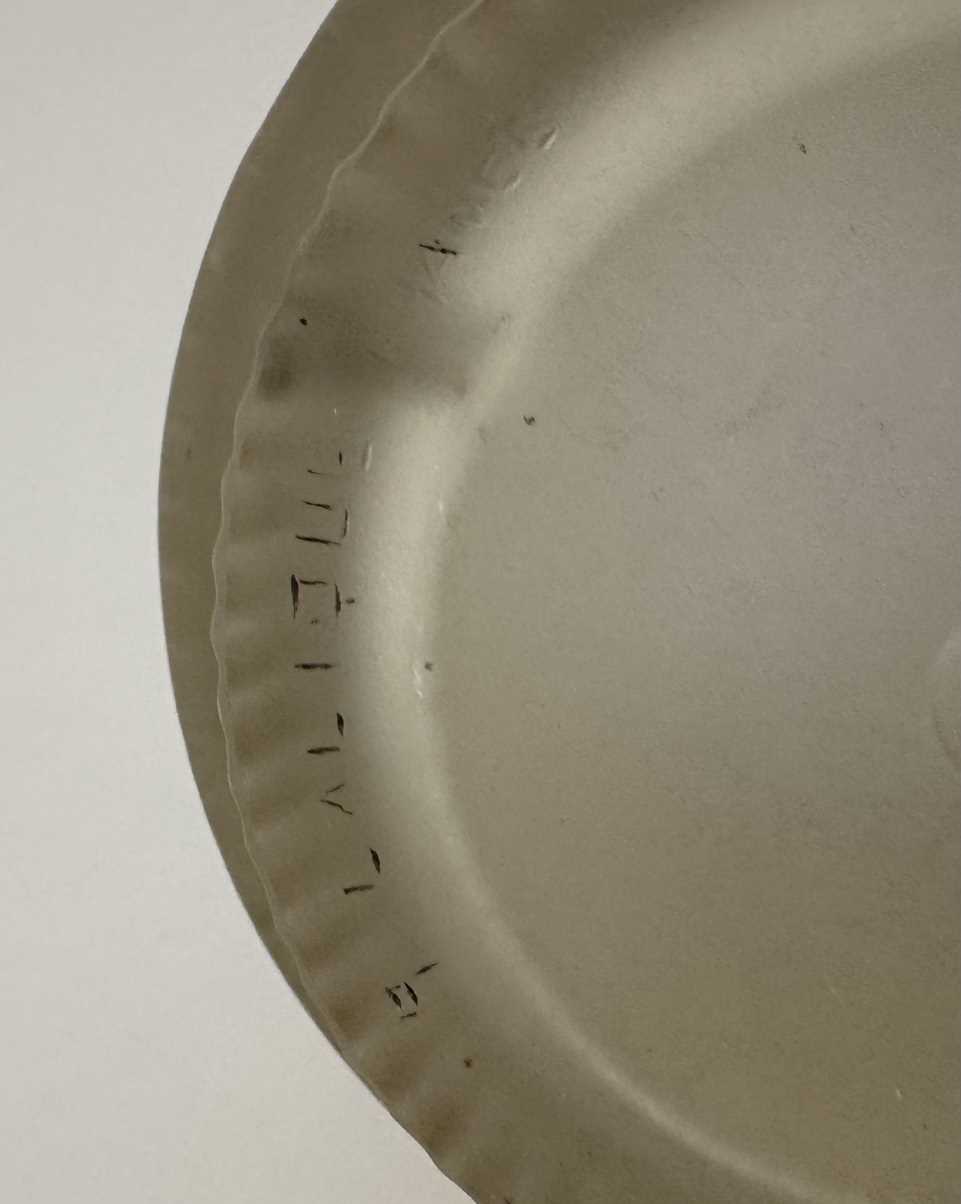 Lighting: - Image 2 of 3