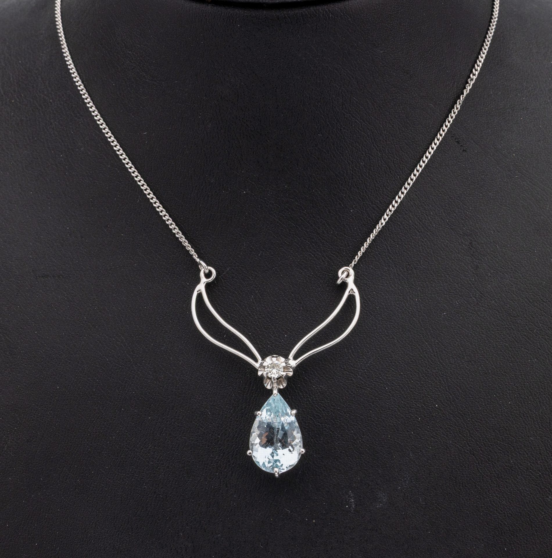 14 kt Gold Aquamarin-Brillant-Collier, WG 585/000, facett.