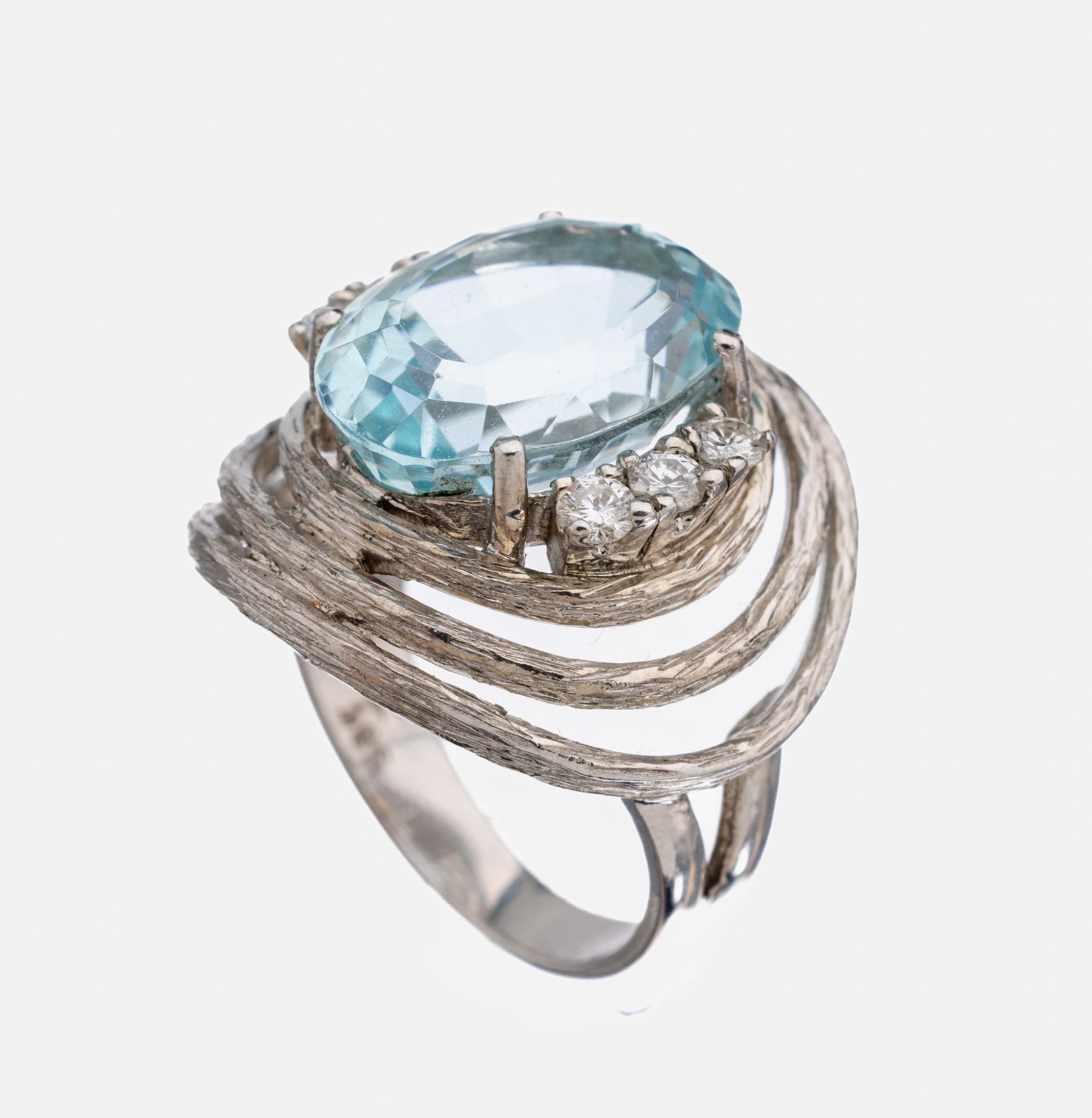 14 kt Gold Aquamarin-Brillant-Ring, WG 585/000,