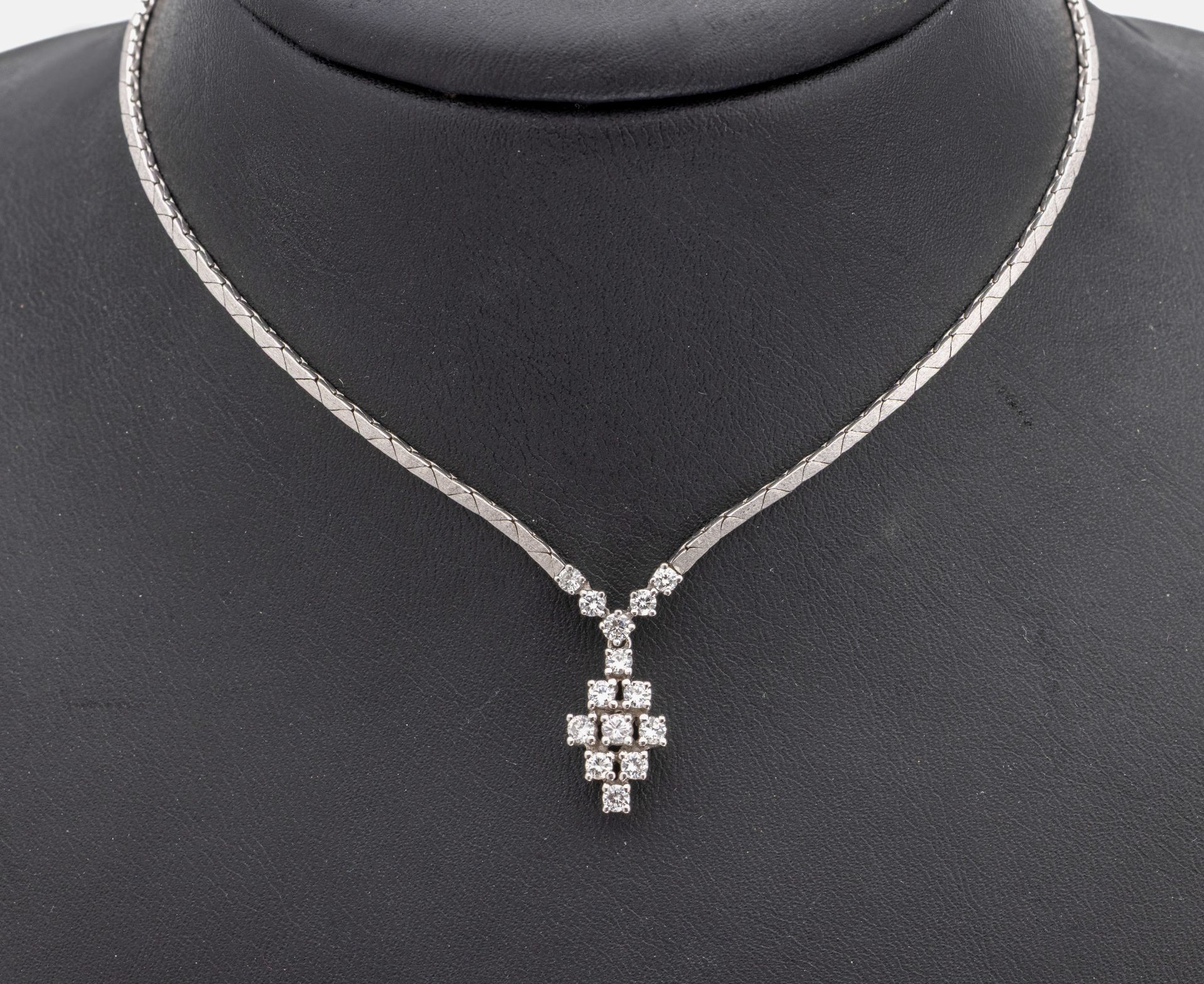 14 kt Gold Brillant-Collier, WG 585/000, Oberfläche sat.,