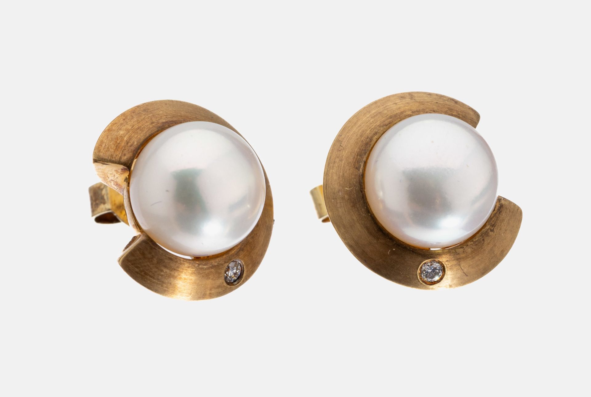 Paar 14 kt Gold Zuchtperl-Brillant-Ohrstecker, GG 585/000,