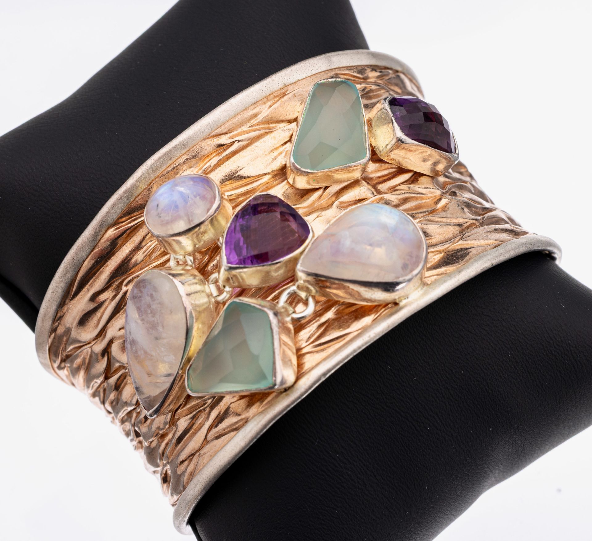 Außergewöhnliche Farbstein-Armspange, 925erSilber z.T.