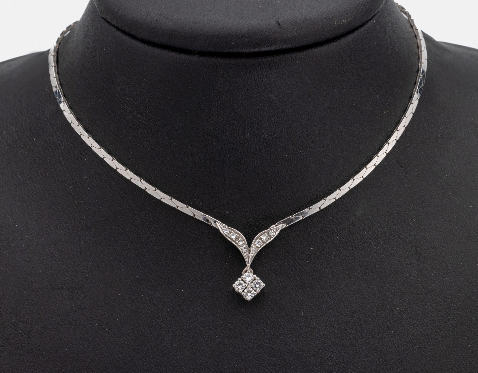 14 kt Gold Diamant-Collier, WG 585/000, Mittelteil mit 8