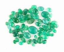 Lot lose Smaragde, zus. ca. 33.00 ct, Cabochons in versch.