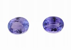 Lot 2 lose Tansanite, zus. ca. 3.78 ct, ovalfacett.