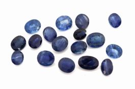 Lot lose Saphire, zus. ca. 11.06 ct, oval- facett. in
