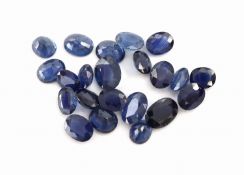 Lot lose Saphire, zus. ca. 12.00 ct, ovalfacett.