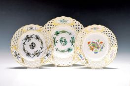 3 Zierteller, Meissen, 20. Jh., 1. Wahl, Ränder in