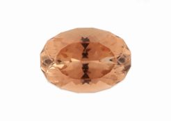 Loser Imperial Topas ca. 116.6 ct, oval- facett., Light